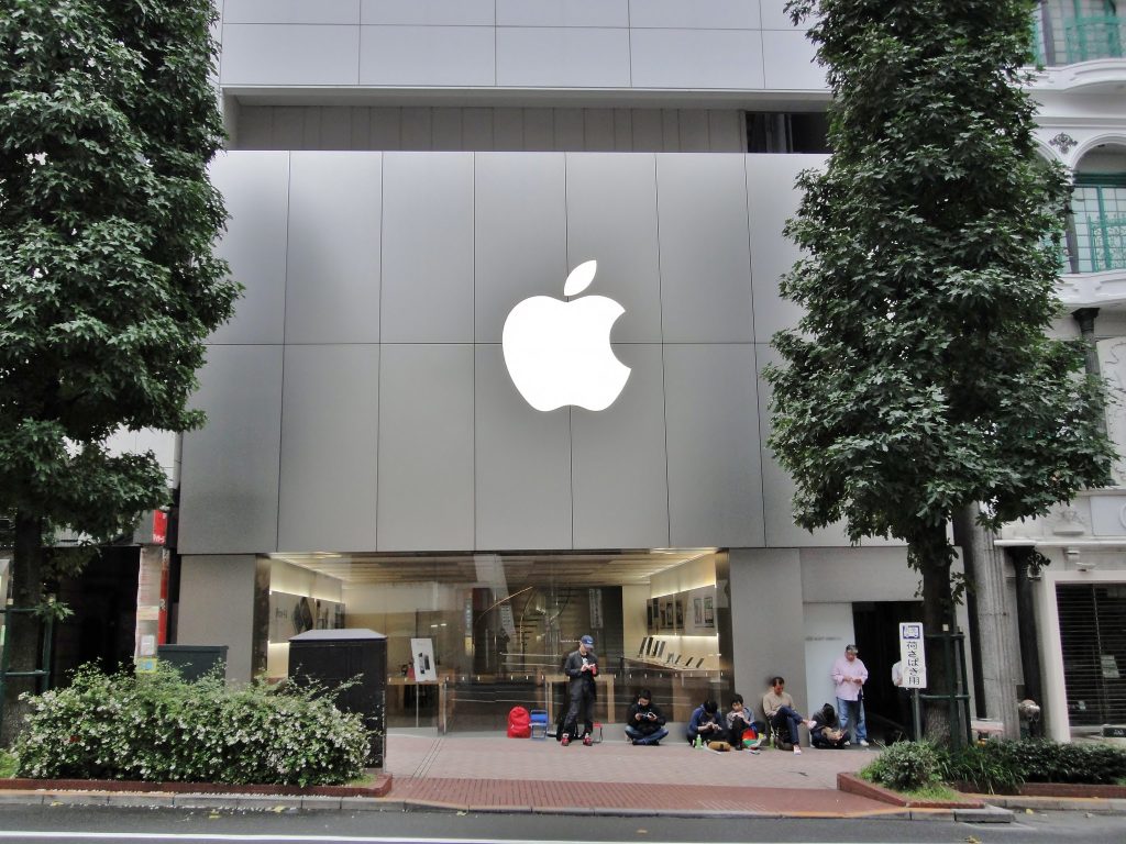 Apple chartered nearly 1.5Mn iPhones from India to US before tariffs kicked in